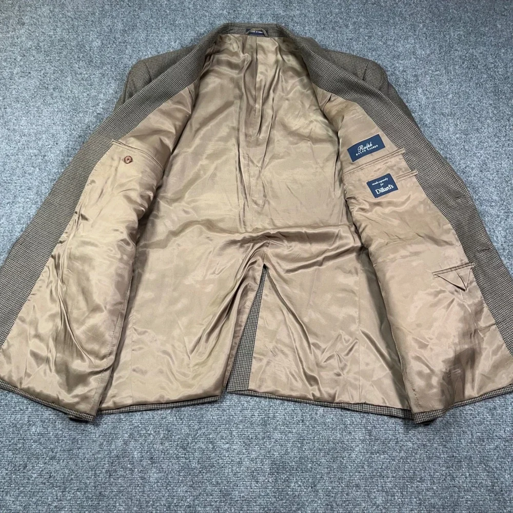 Ralph Lauren details no